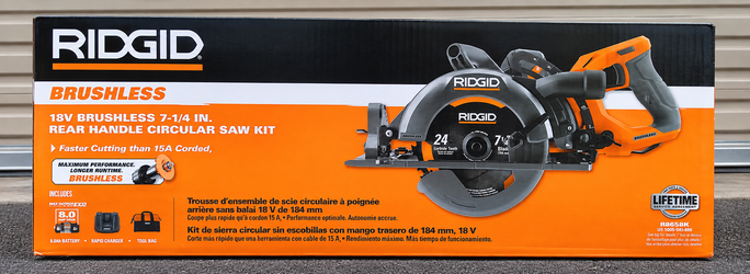 RIDGID R8658K 18V Brushless 7-1/4" Rear Handle Circular Saw Kit + 8.0Ah Battery