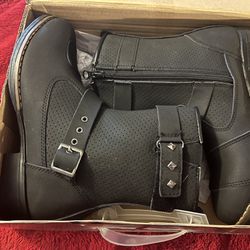 Women’s Moto Boots New In Box Size 9