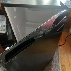 Mini Refrigerator- Black & Decker