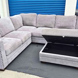 Thomasville sectional gray with storage ottoman