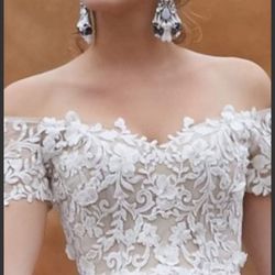 Beautiful Wedding Dress - Never used
