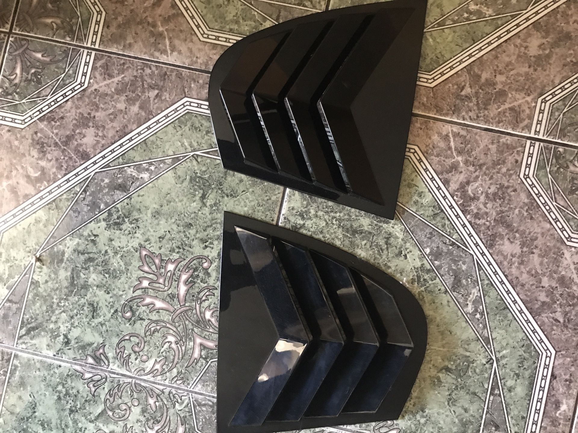 car window louvers