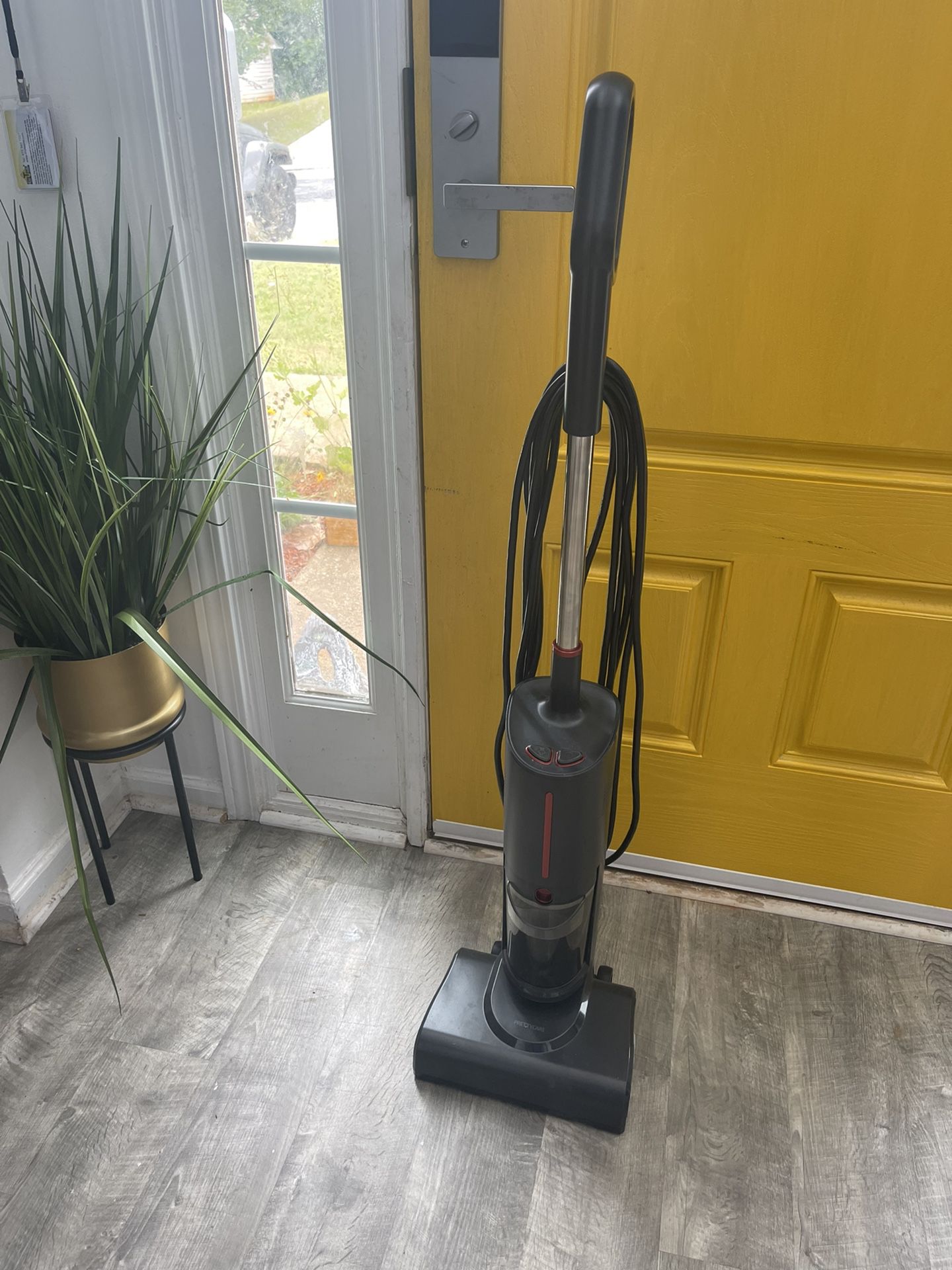 Wet Dry Vacuum Cleaner and Mop for Hardwood Floors