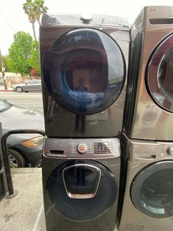 SAMSUNG WASHER AND GAS DRYER SET FRONT LOAD. SIDE BY SIDE OR STACKED