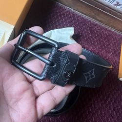 Authentic Louis Vuitton Belt 