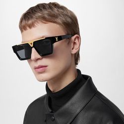 AUTHENTIC Louis Vuitton Sunglasses 