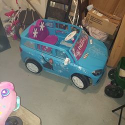 Kid's Frozen Car (No Charger) 