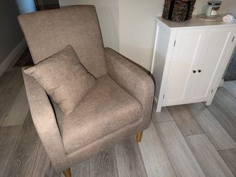 Arm chair