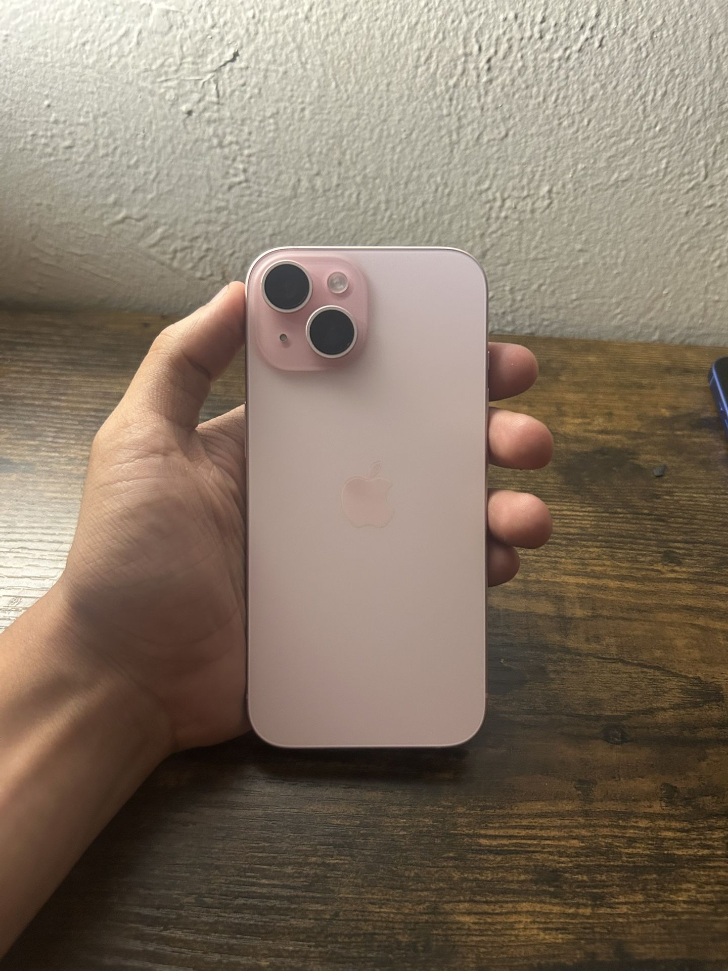 iPhone 15 - 128GB - 87% - Amazing Mint Condition