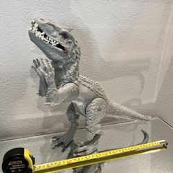 Jurassic World JW 20 inch Indominus T-Rex Electronic Roars Dinosaur 2014