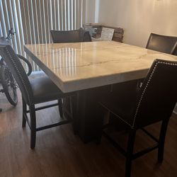 Dinning Room Table