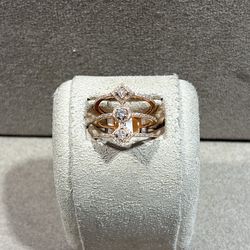Ladies Gold Diamond Ring