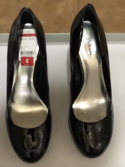 Women’s black heels