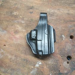 Gould & Goodrich Leather Holster