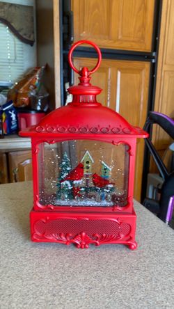 Cardinal lantern, water globe