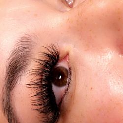 Little Miss Lashes