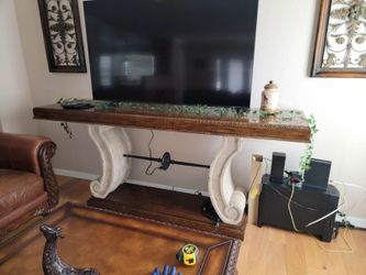 Decor table / side board