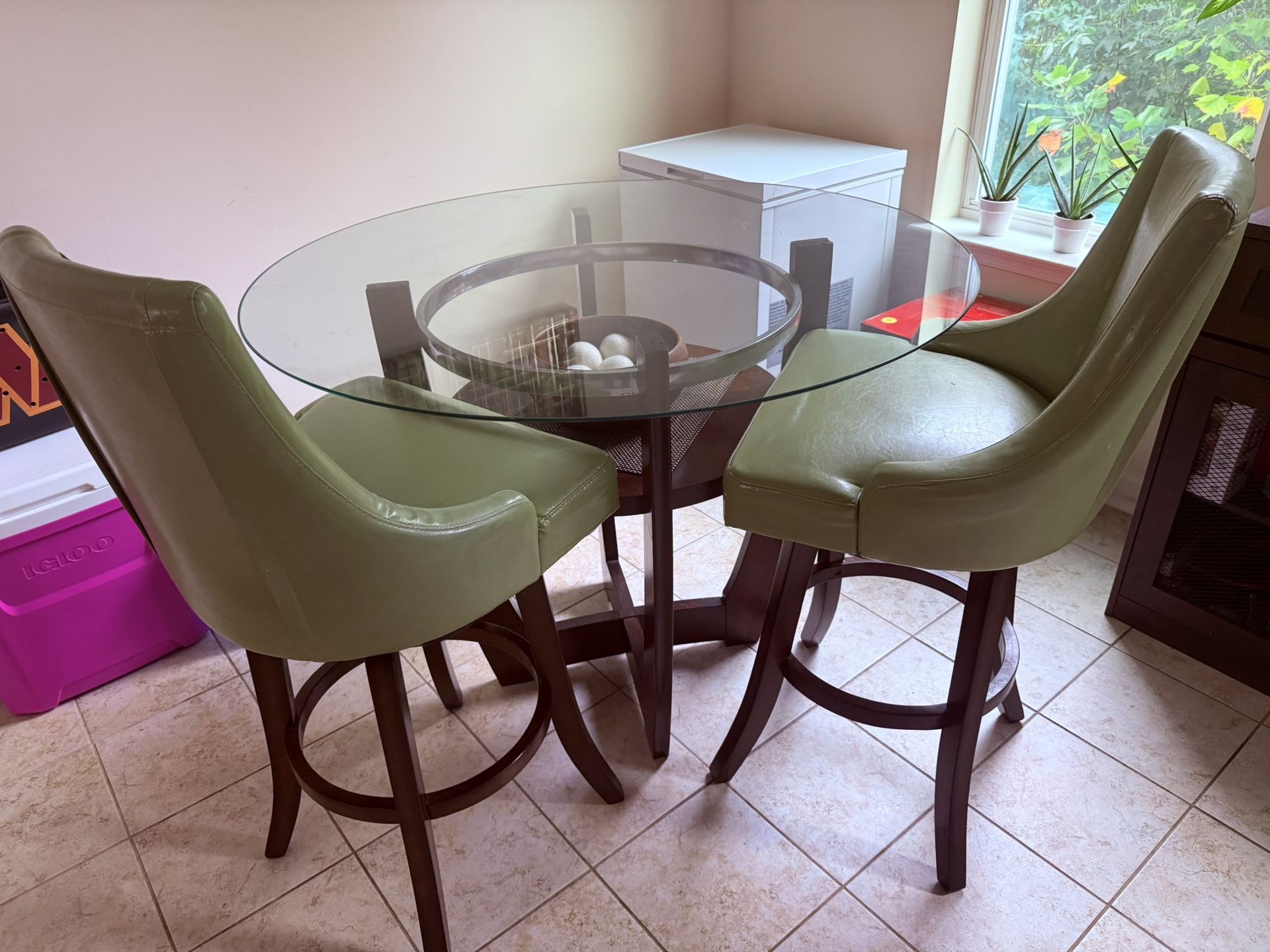 2 Dining Chairs And Table