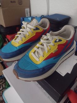 Like new fila men's shoes price is firm $75
