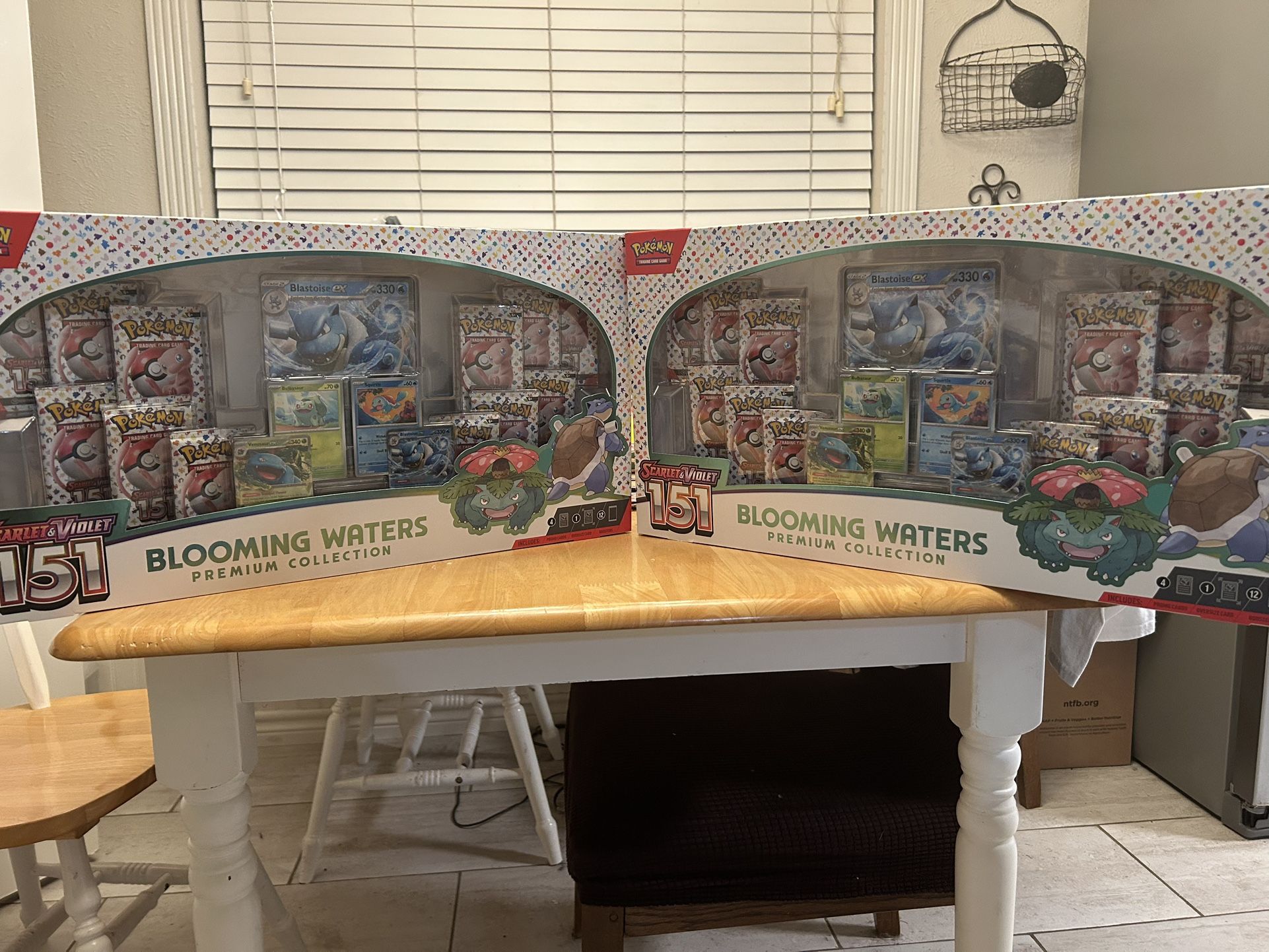 Pokémon Blooming Waters Premium