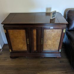 Serving Cabinet 