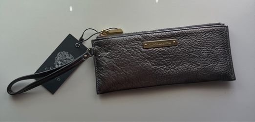 Vince Camuto Daisy Wristlet - New