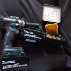 Makita Drill / DeWalt Light 