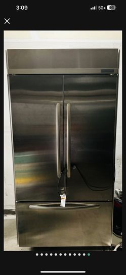 Kitchen Aid Refrigerator/Freezer