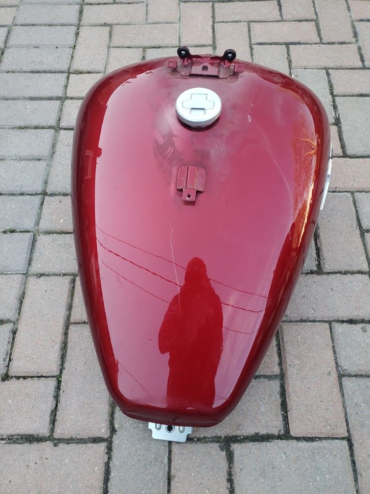 Suzuki Boulevard M109 Gas Tank