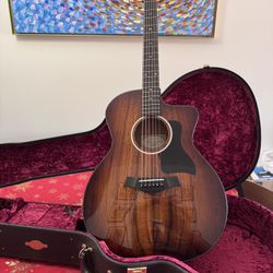 Taylor 224ce-K DLX Special Edition Grand Auditorium Acoustic-Electric Guitar Natural