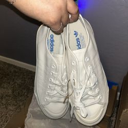 White Adidas Nizza 