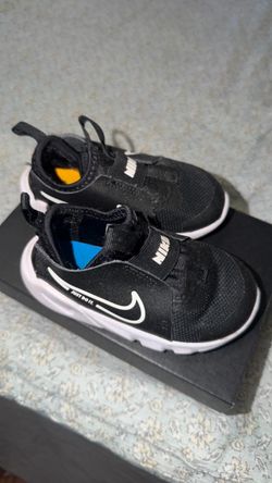 Toddler shoes  7c