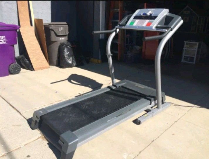 Nordic track c2100 barely used