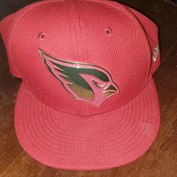 Arizona Cardinals Snapback Hat With Golfen Color Plaque On The Front 