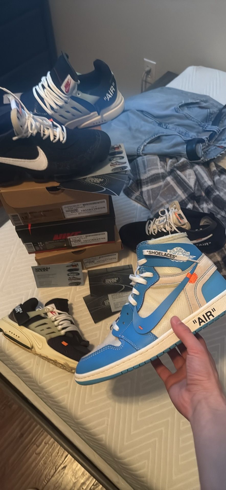 Off White x Nike Air Jordan UNC