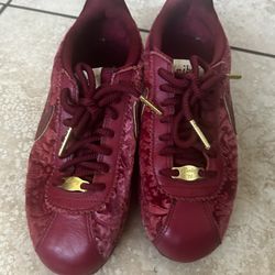 Nike Classic Cortez SE Velvet Red Crush 