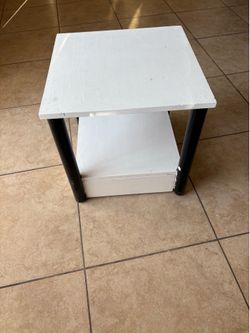 Side table 19x19 $5