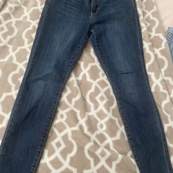 Size 4/27 Women Gap Jegging Jeans