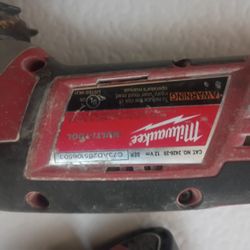 12v Milwaukee Multi Tool (One Battery Included)