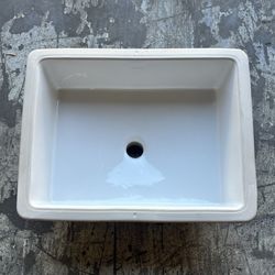 Kohler White Ceramic Sink