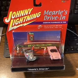 Johnny Lightning Mearle’s Drive In 1953 CORVETTE & FLAMED -OUT ROADSTER 