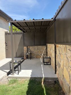 Shade for pet