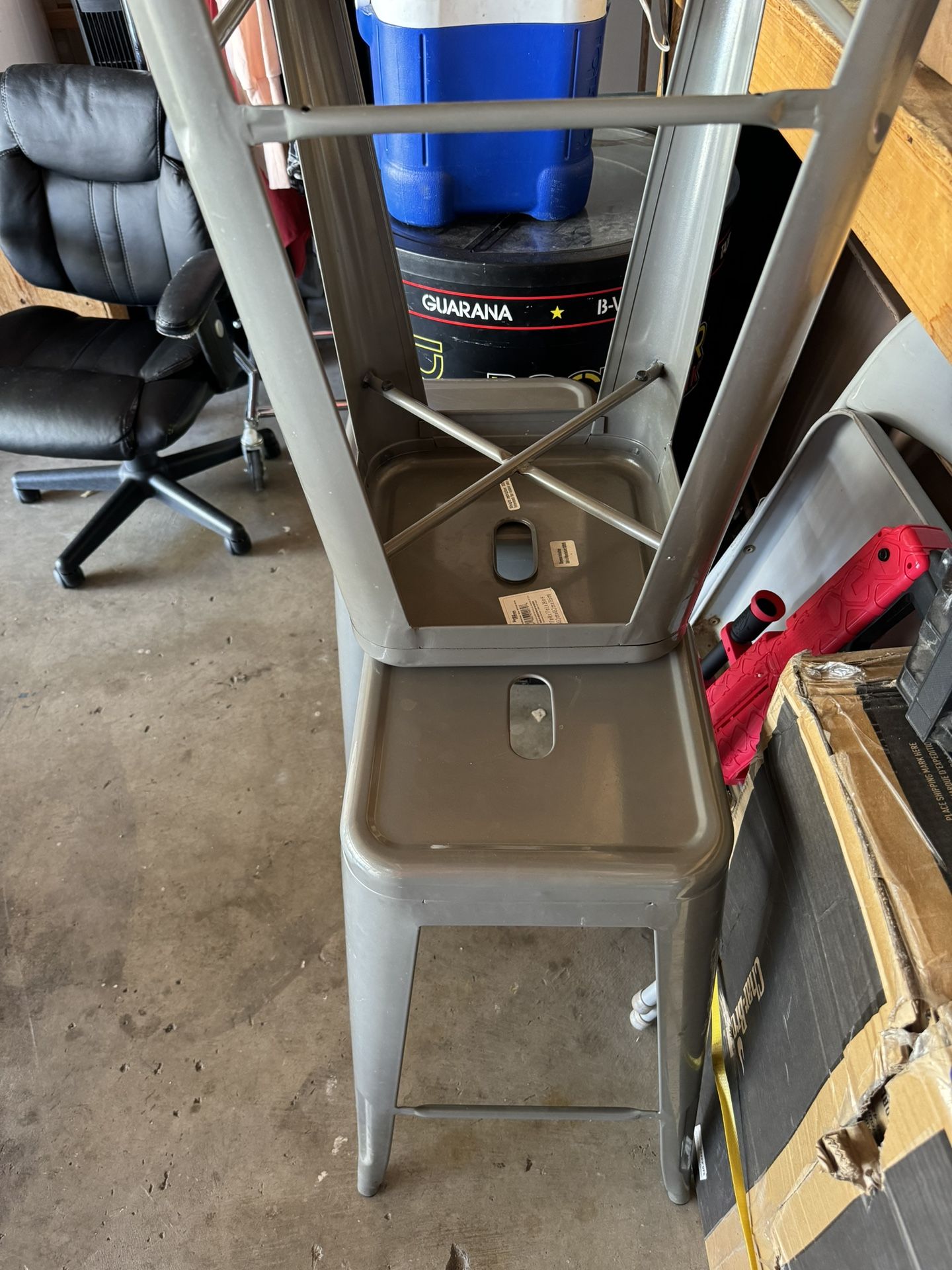 Three bar stools, good condition 60$