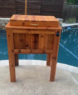 Handmade Cedar Patio Cooler – Great Father’s Day Gift 🍻