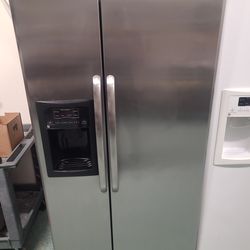 Stainless steel refrigerator