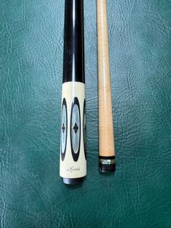 Meucci Pool Cue (Custom)