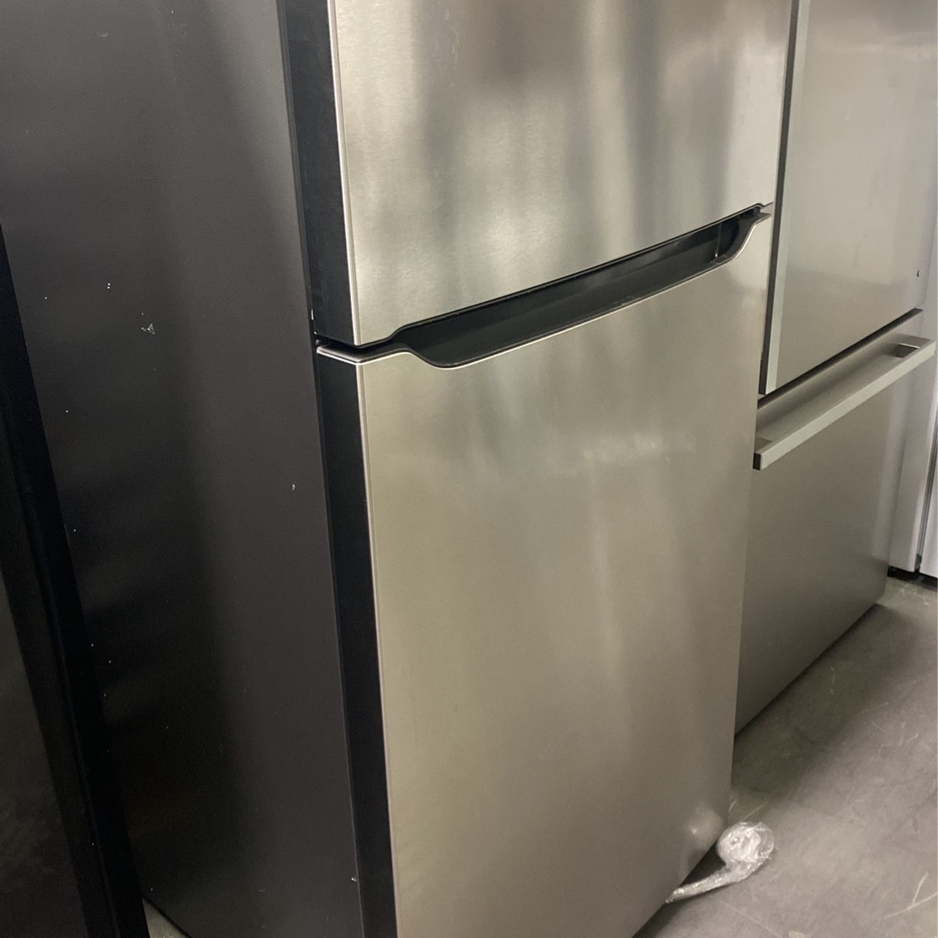 Top Freezer Refrigerator 
