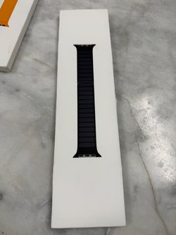 Authentic Apple Watch Magnetic Link Leather Band 45MM S/M