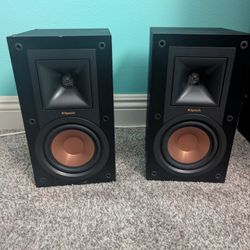 Klipsch R-15m Bookshelf Speakers 