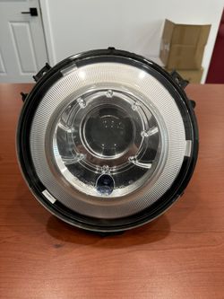 13-18 Mercedes Benz G63 AMG OEM Left Headlight